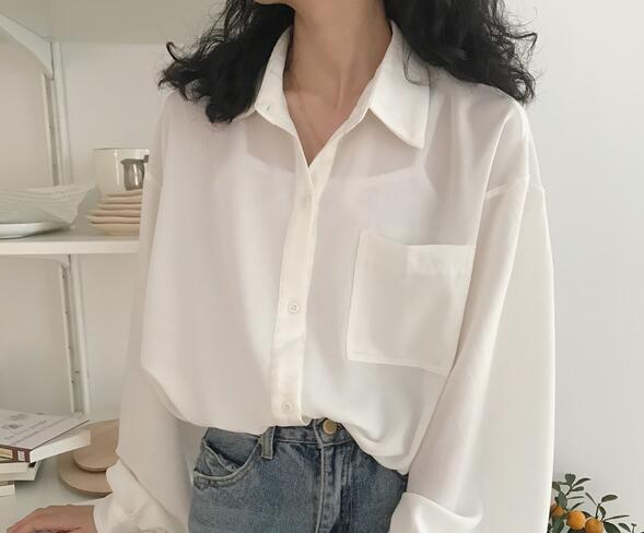 白色襯衫透明怎么內搭？