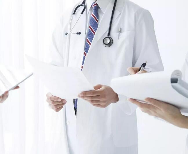 醫院的工作服拿回家洗行不行?