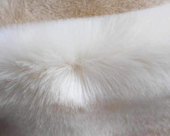長(zhǎng)毛絨是什么材料